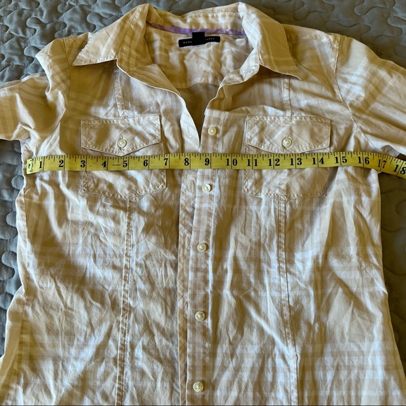 Banana republic women’s button down shirt beige w white stripes, size S - Picture 6 of 10